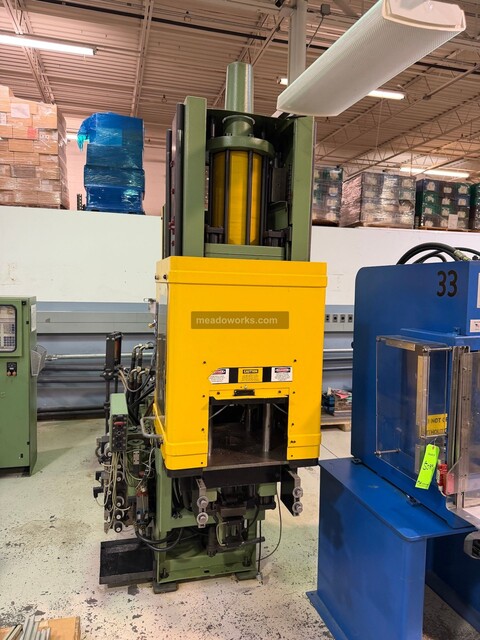 39 Ton, Arburg #Allrounder-220-90-350-D, Vertical Clamp Injection Molding Machine, 16.9 HP, hydraulic - Image 7