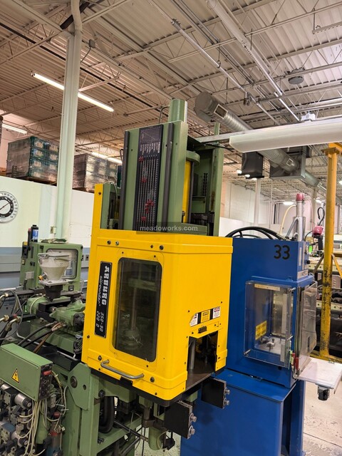 39 Ton, Arburg #Allrounder-220-90-350-D, Vertical Clamp Injection Molding Machine, 16.9 HP, hydraulic - Image 9