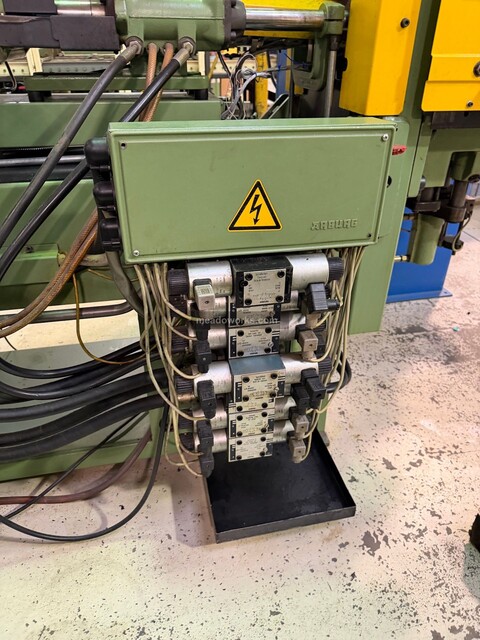 39 Ton, Arburg #Allrounder-220-90-350-D, Vertical Clamp Injection Molding Machine, 16.9 HP, hydraulic - Image 10