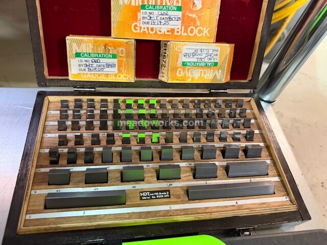 Brown & Sharpe, Gauge Block Set w/Granite Surface Plate, HDT Fed. Grade 3" set, (3) Mitutoyo gauge block boxes - Image 3