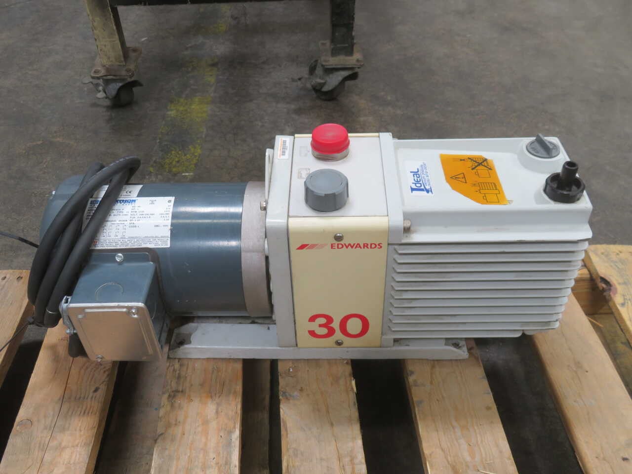 Edwards #E2M30, Rotary Vane Pump - Image 4