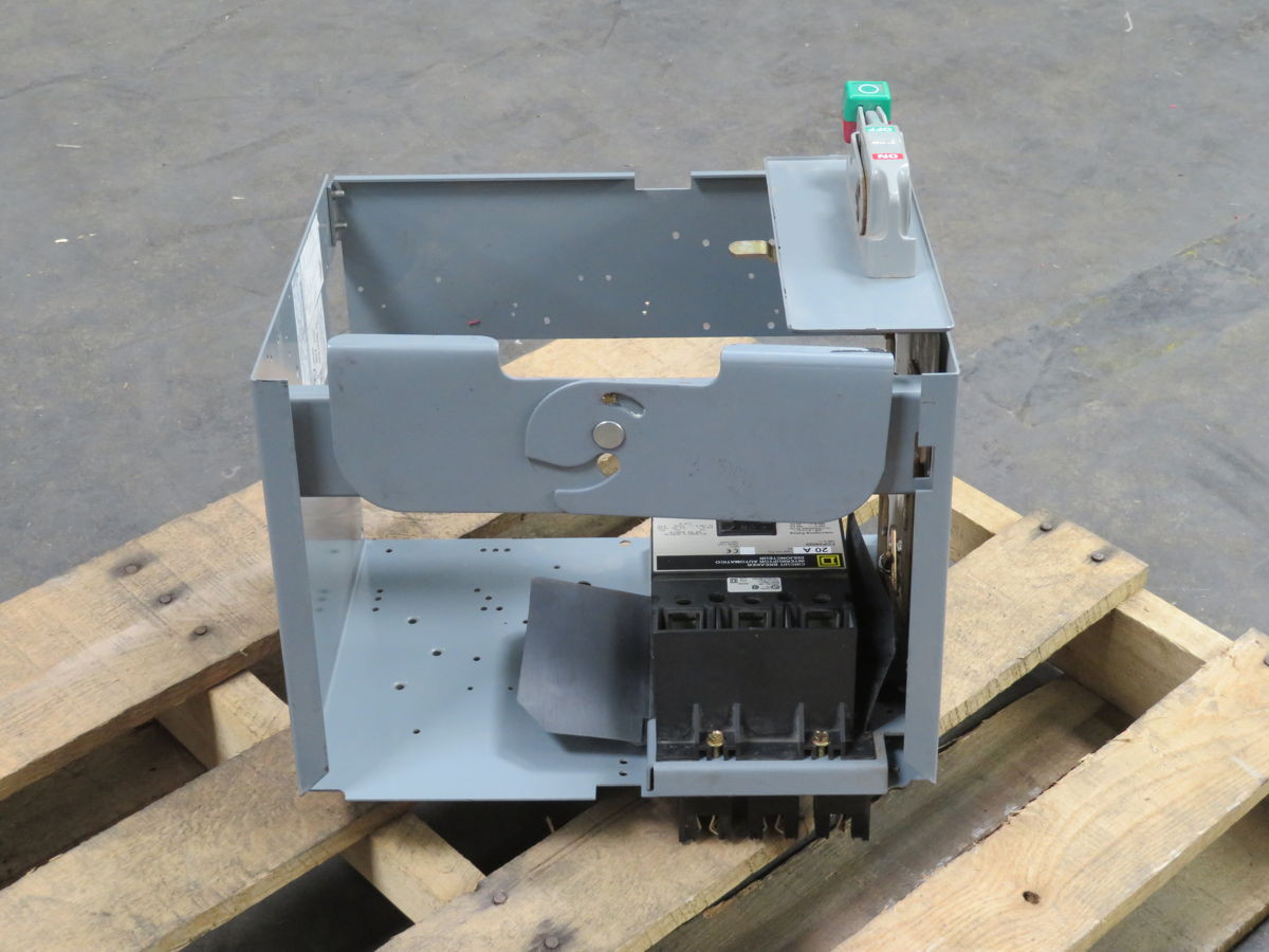 20 Amp, Square D #FCP34020, Molded Case Circuit Breaker, 3 Pole, Thermal-Mag Trip, 40A Frame, 25KA @ 480 VAC - Image 2