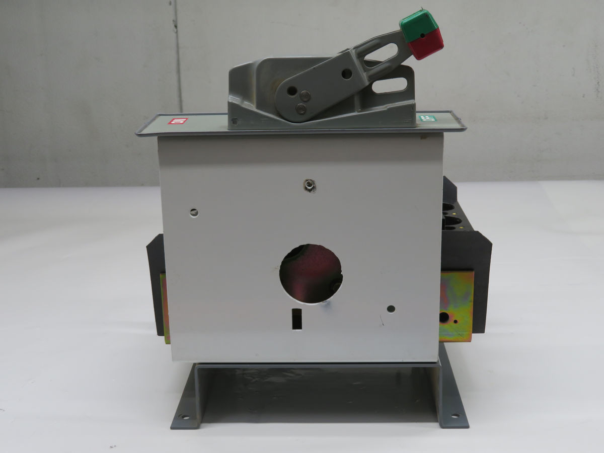 250 Amp, Square D #LHL36250, Circuit Breaker, 3 Pole, 600V AC 25KA IC, 250V DC 50KA IC - Image 2