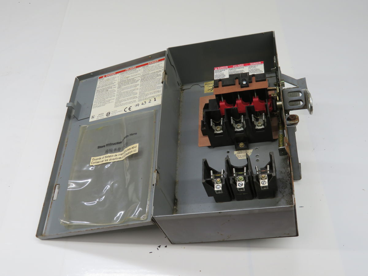 30 Amp, Square D #PQ3603G, Fusible Plug-In Unit - Image 3