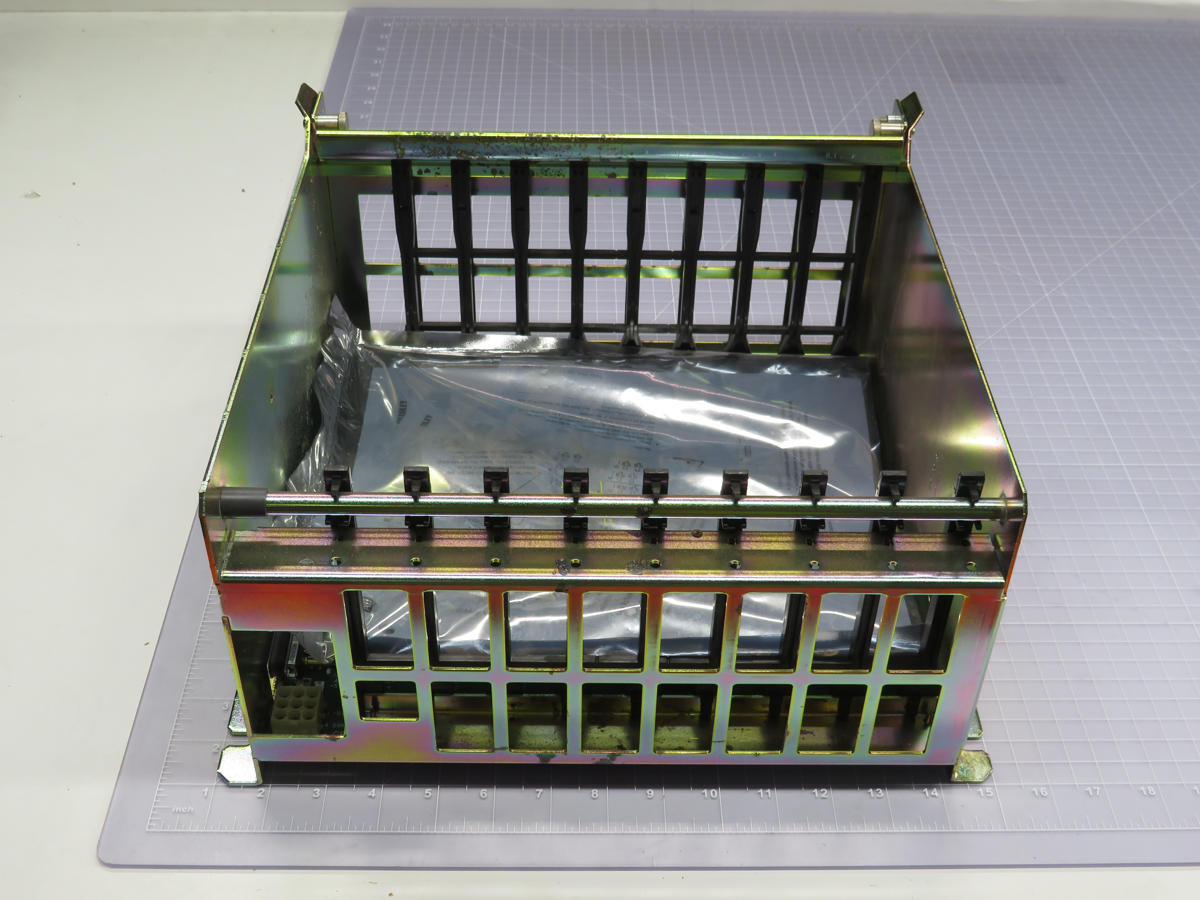 Allen-Bradley #1771-A2B, 8 Slot I/O Chassis - Image 2