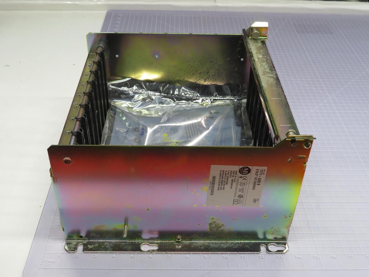 Allen-Bradley #1771-A2B, 8 Slot I/O Chassis - Image 3
