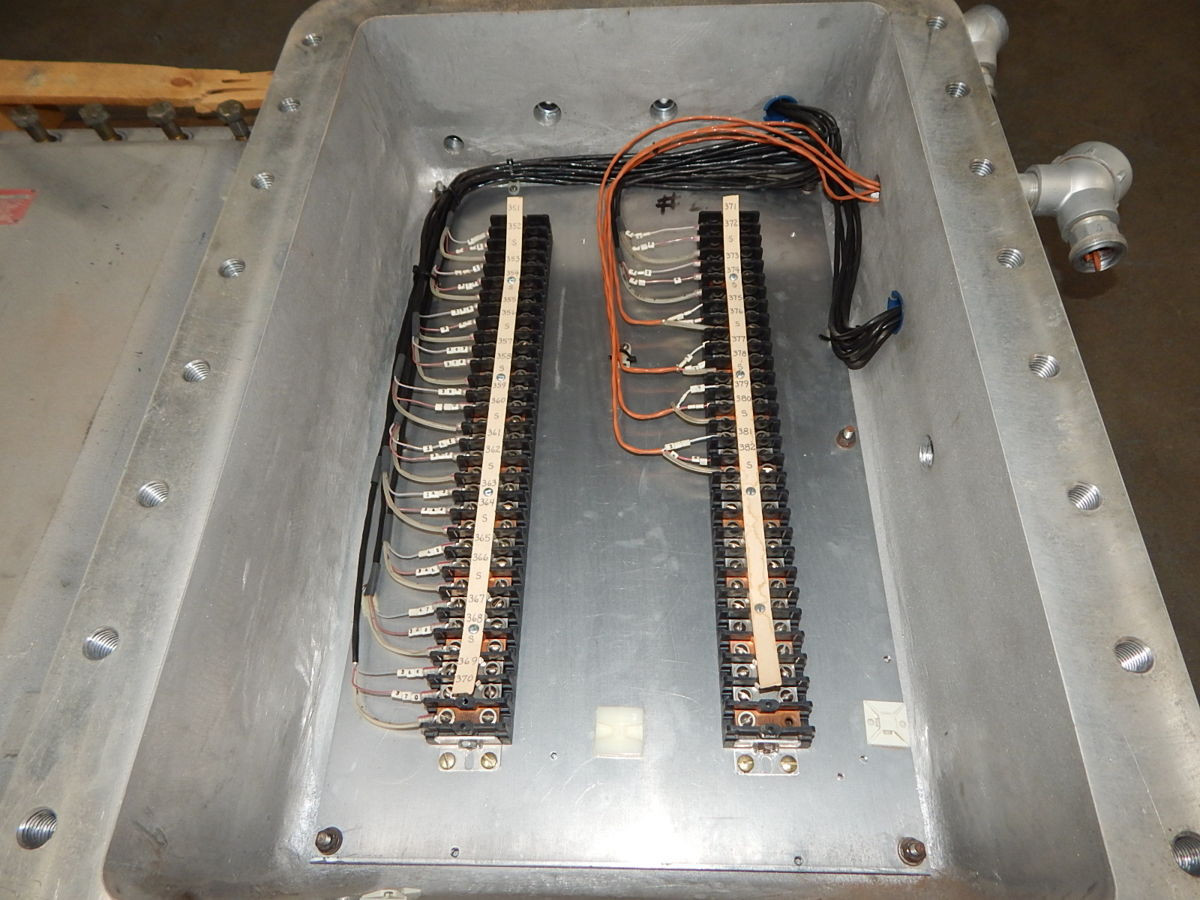 Adalet #162406, Explosion-Proof Control Enclosure, 16" H x 24" W x 6" D Int., 75 lbs., NEMA 3, 4, 7CD, 9EFG - Image 3