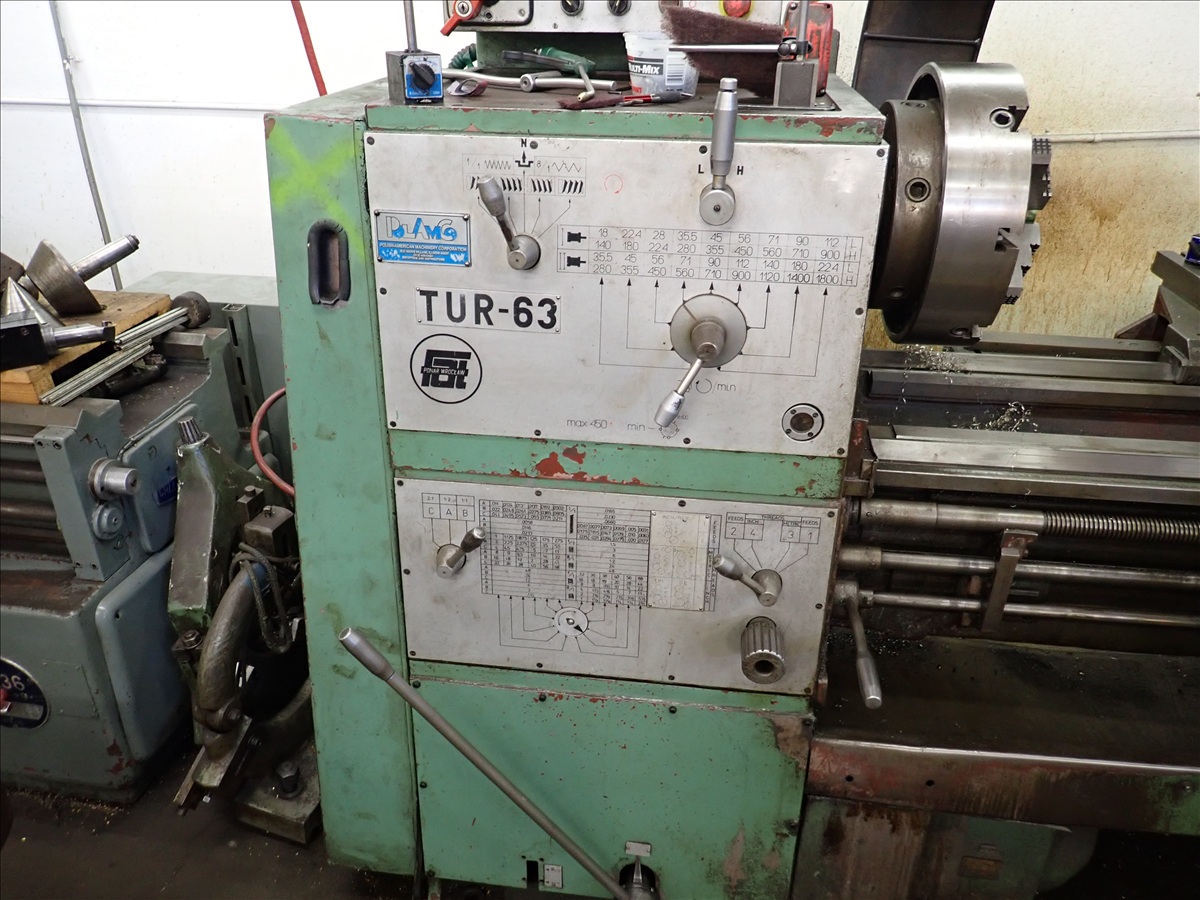 24" x 104" FAT #PONAR-WROCLAW-TUR-63, Engine Lathe, 16" 4-jaw chuck, (2) steady rests, tool post, tailstock - Image 4