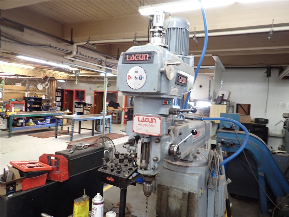 Lagun #FTV-1S, Manual Vertical Knee-Type Mill, 10" x 44" table, 3 HP, pneumatic drawbar, Huot tool holder - Image 3