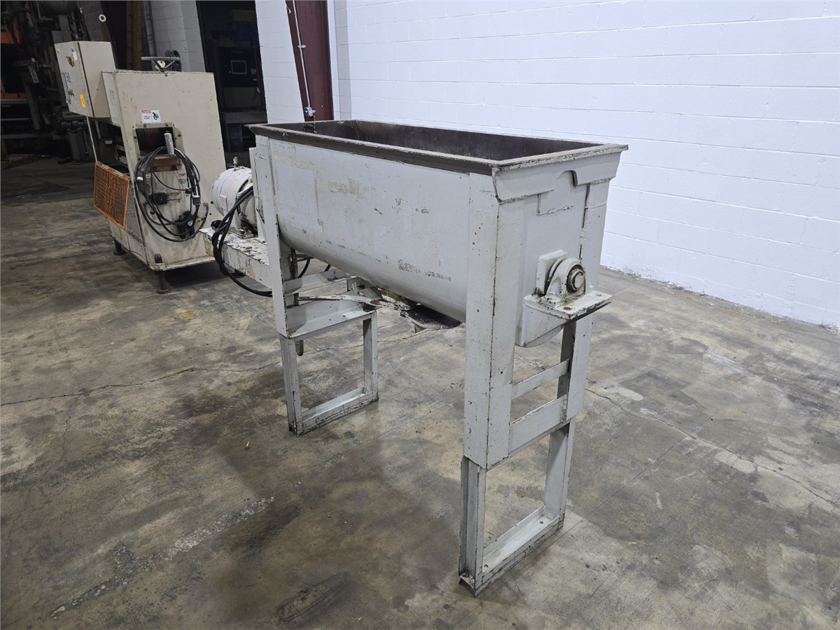 10 cu.ft. Ribbon blender, 50" x18" trough, 21" deep, double ribbon agitator, 56 RPM, 2 HP explosion proof - Image 2