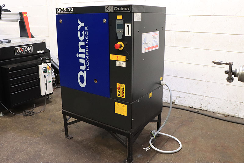 38 cfm, 125 psig, Quincy #QCS-10, rotary screw air compressor, 10 HP, 208 V., 3-phase, 2018, like new - Image 2