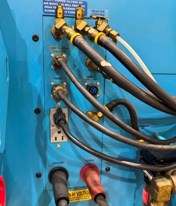 Cammann #C-27SQSS, 15 KVA, 1-1/2" one-cut tap capacity, 4-Axis, 360° rotation, 2002 - Image 9