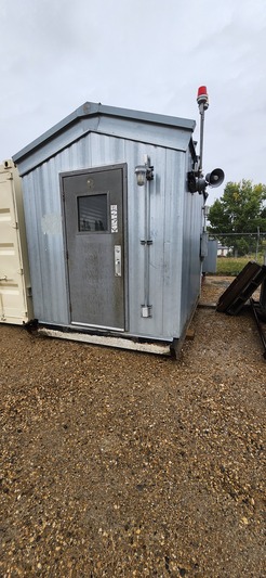 12' x 8' MCC Building, heated, skidded - Image 1