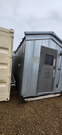 12' x 8' MCC Building, heated, skidded - Image 4