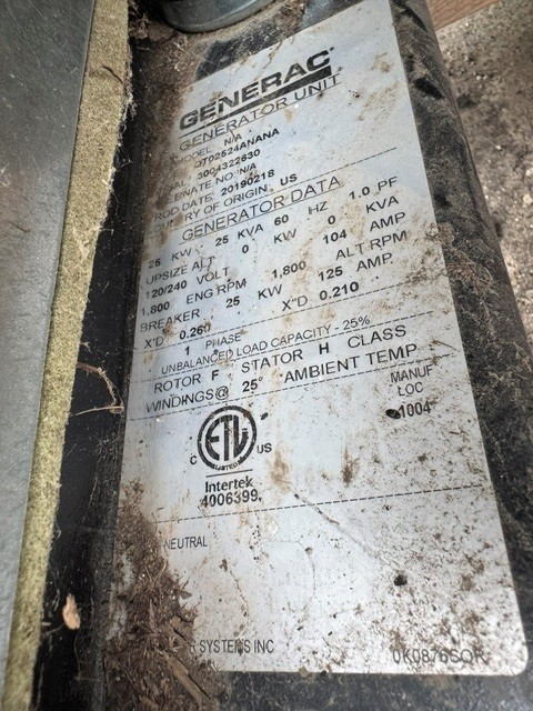 25 KW Generac #QT02524ANANA, NG/LP generator set, 120/240 Volts, 1-phase, 2.4L engine, S/N 3004322630, 2019 - Image 4