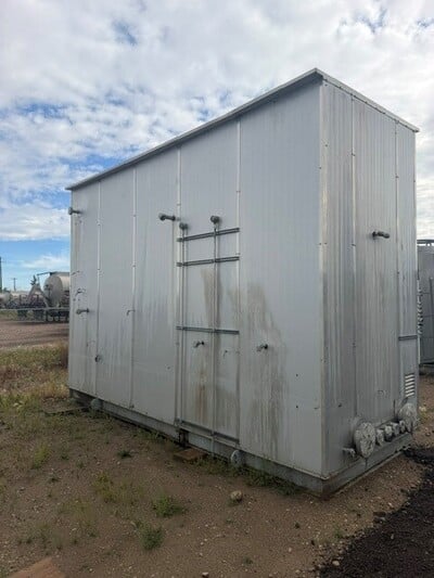 36" x 10' Bromley, sour horizontal separator, 3-phase, 1440 psi, w/ 24" 1650 psi blowcase, skidded, housed - Image 3