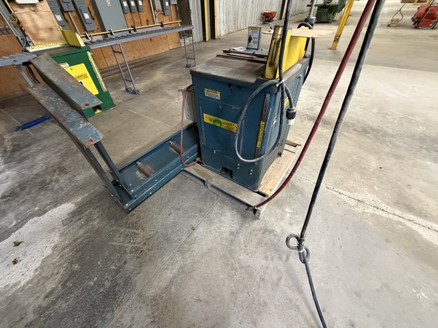 18" Whirlwind, chop saw, infeed & outfeed table - Image 5