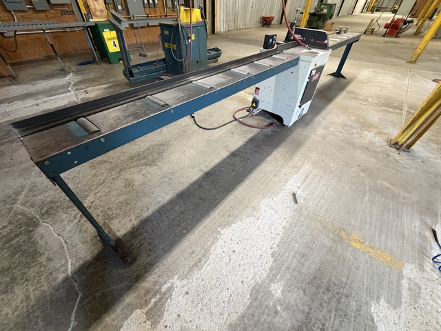 18" Cantek #PCS18R, chop saw, infeed & outfeed, 10 HP, 3600 RPM, 1" arbor, 45 SPM, 26" x 27-1/2" table, 2009 - Image 4