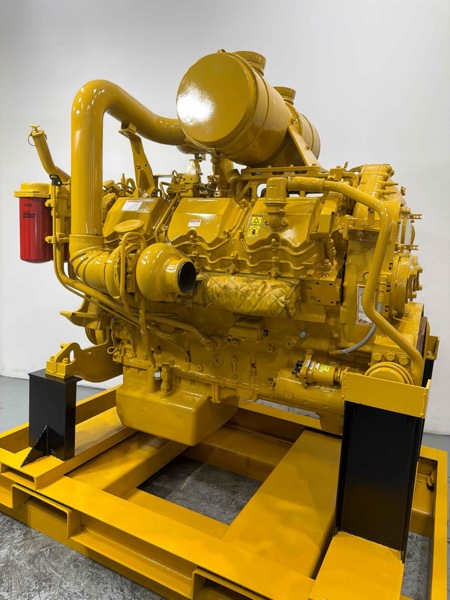 647 HP Caterpillar #C-27, complete engine, warranty - Image 3