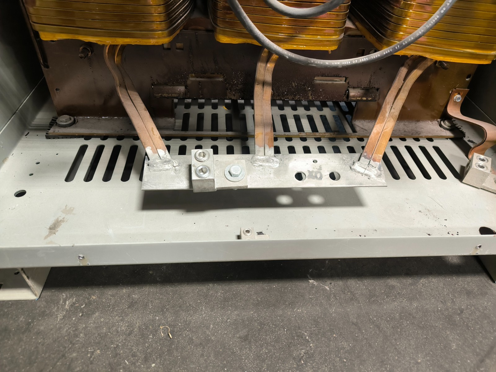 112.5 KVA 480 Primary, 208/120 Secondary, General Electric #9T23B3875, Transformer, 3 phase - Image 5