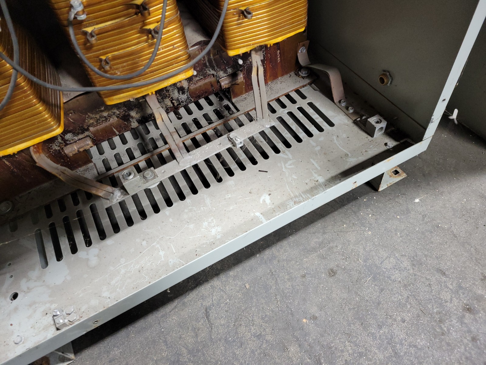 75 KVA 480 Primary, 208/120 Secondary, General Electric #9T23B3874, Transformer, QL, Type 2, 3 phase - Image 5