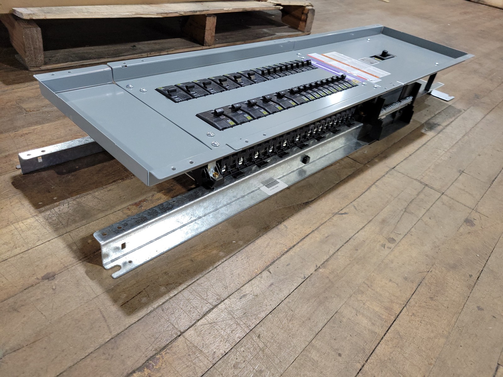 150 Amp. Square D #NQ, Panelboard Interior, 208Y/120 Volts, 3 phase, 4W, 42 Space, w/ (19) QOB120, (2) - Image 9