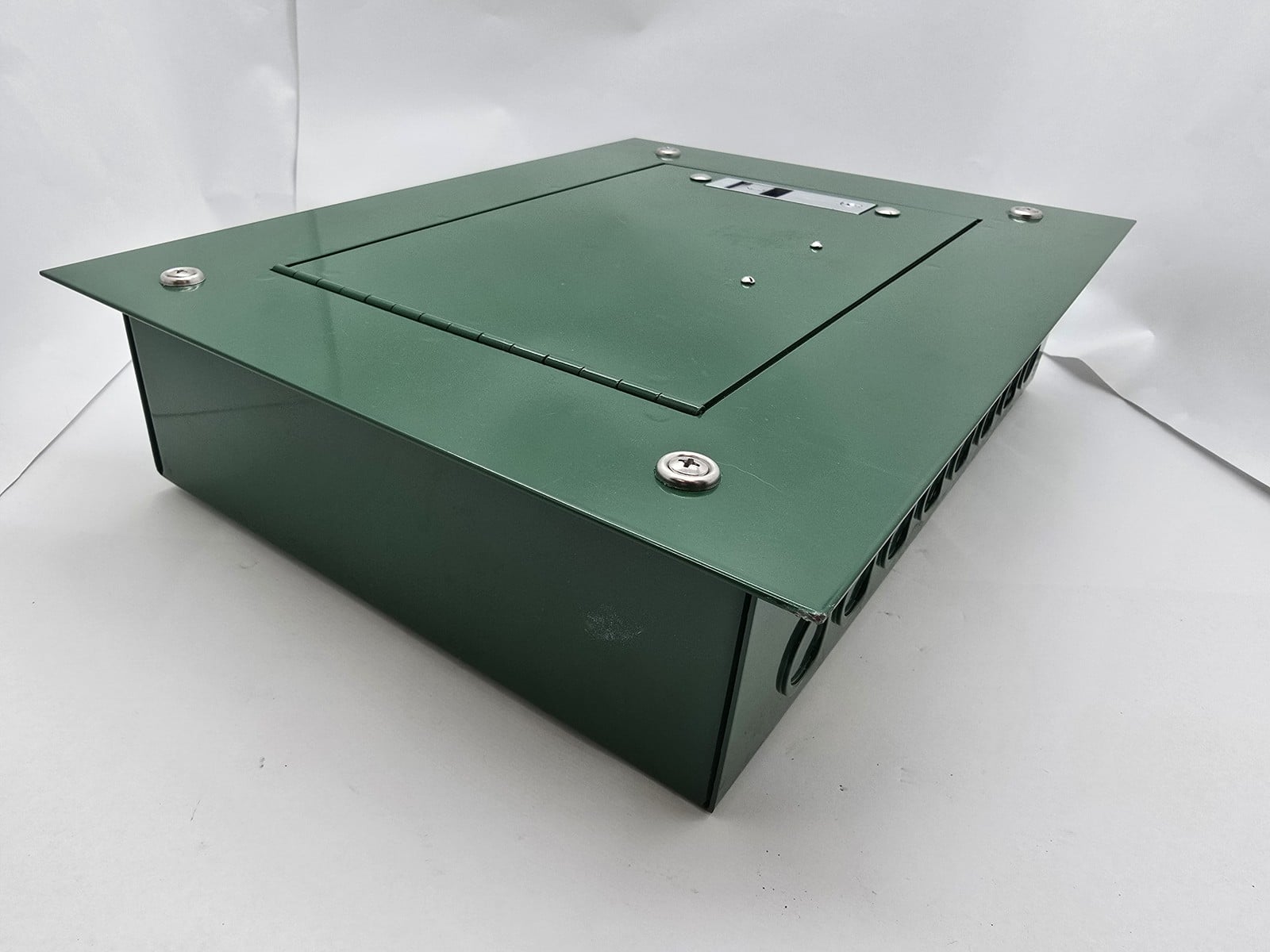 Leviton #G16F1-003-106, Track Light Limiting Panel, 16 Space, 120 Volts, Flush Mount, new - Image 3