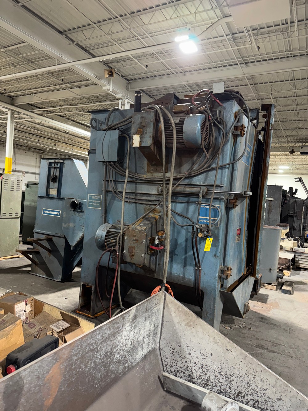 12 cu.ft. Pangborn #12GN-M Rotoblast Machine, spinner hanger shot blast machine - Image 3