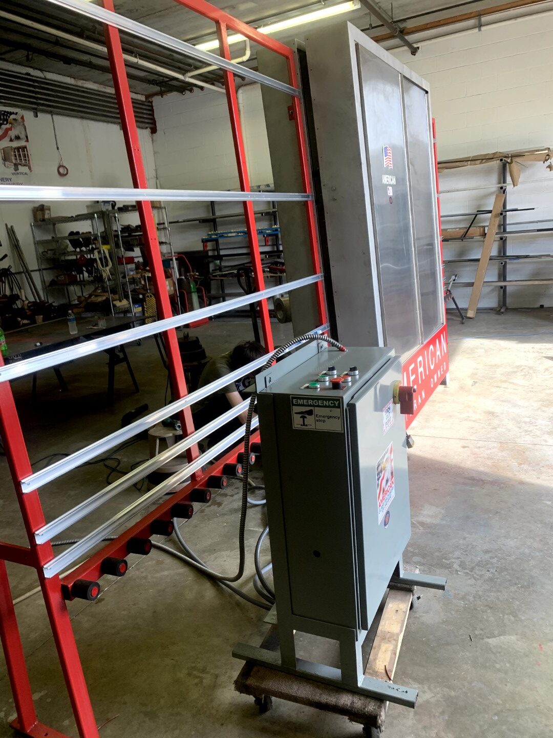 American #VGW72-4-2, 72" vertical glass washer - Image 3