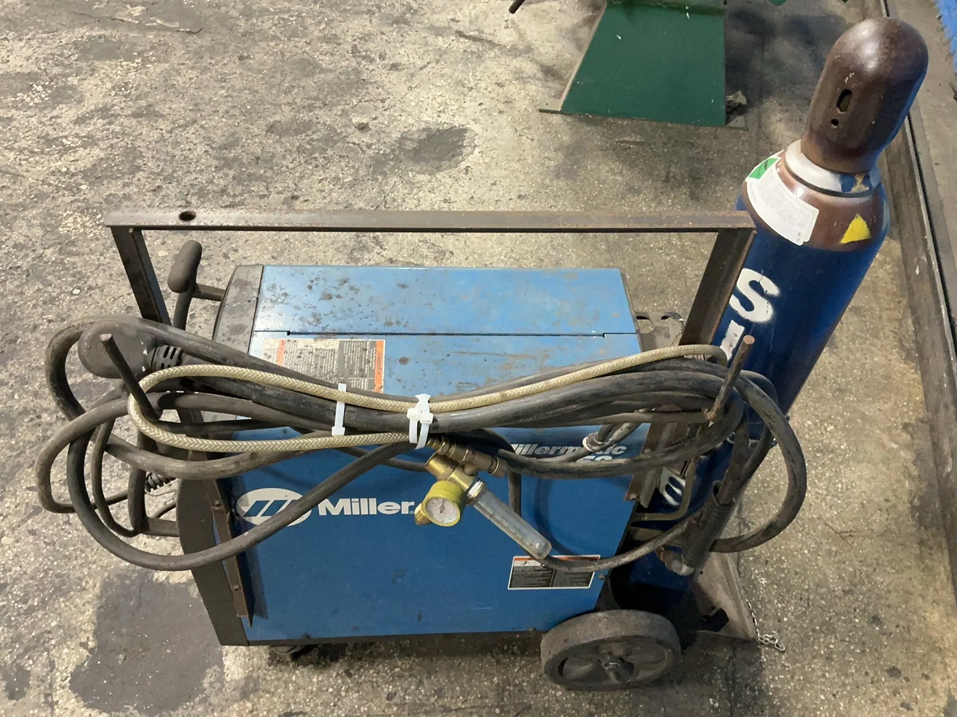 Miller #Millermatic-252, welder, 200 Amps, 7.5 KW, 230 V., 1 Ph. (2 available) - Image 3