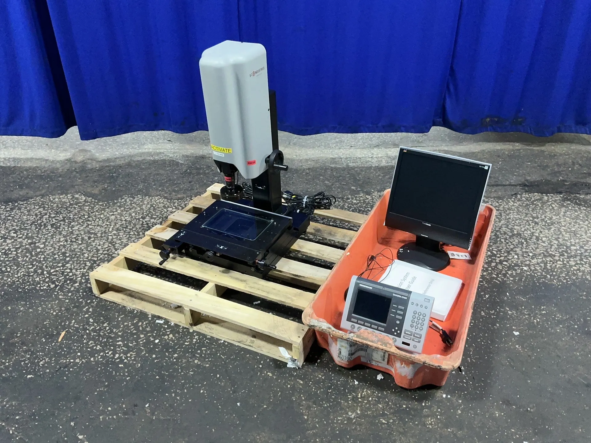 S-T Industries #20-8700, inspection station, 6" x 10" capacity, 12" x 15" table, 11" x 13" monitor screen - Image 1