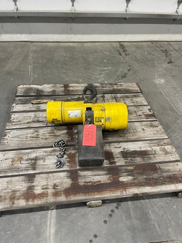 1 Ton, Budgit, Chain Hoist - Image 1