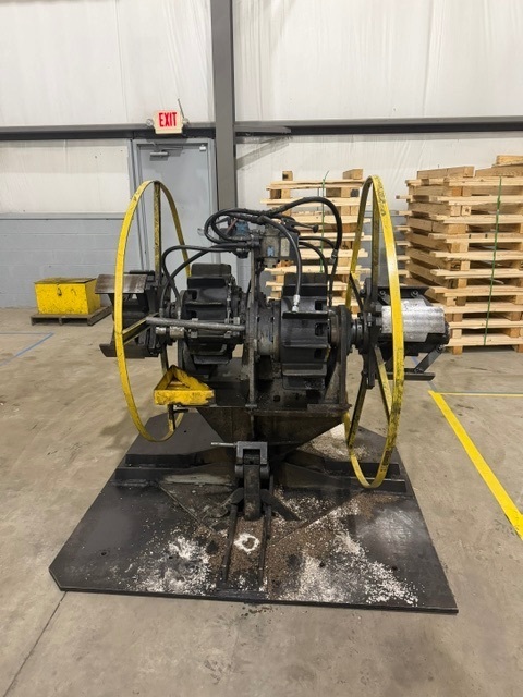 5000 lb. El-Met, double end uncoiler, 10" width, 62" outside dimensions, 16"-20" ID, powered mandrel - Image 2