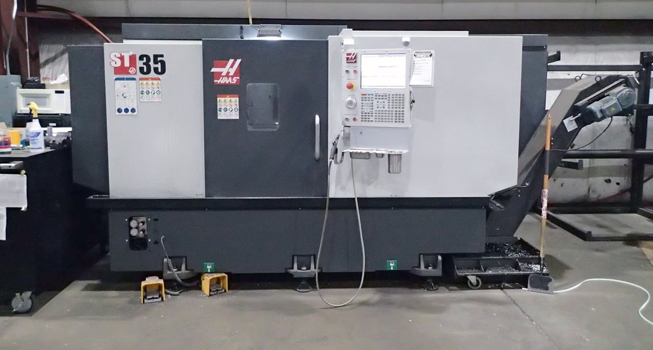 Haas #ST-35, CNC lathe, 21" swing, 32.5" centers, 12" chuck, 4" bar, A2-8, 3200 RPM, 40 HP, 12 station - Image 2