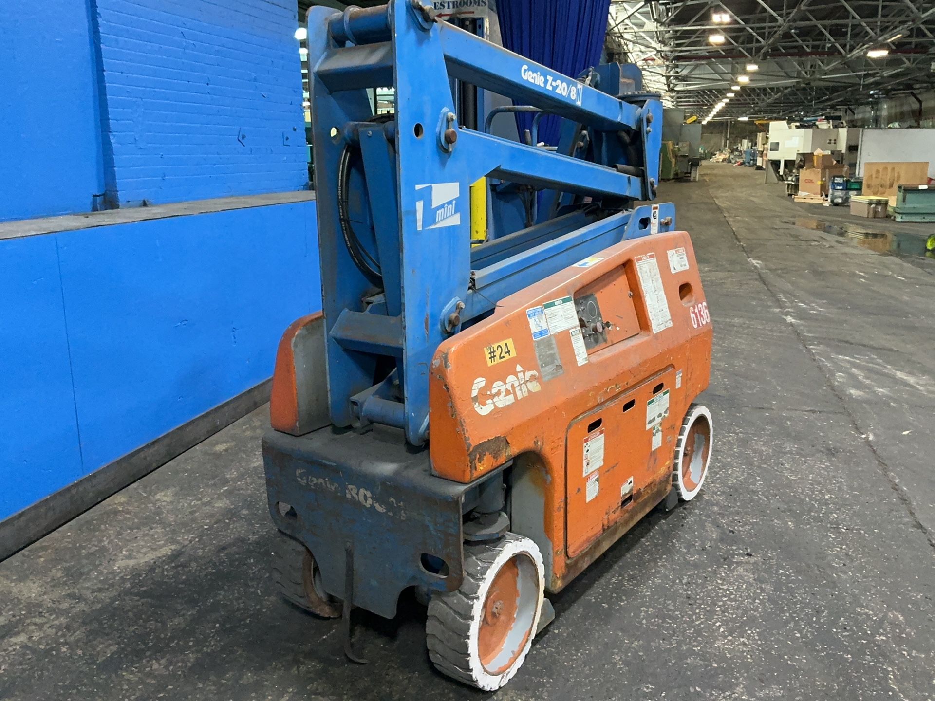 400 lb. Genie #Z-20/8N, boom lift, 30" x 24" x 44" platform, 48 V., 1997 - Image 4