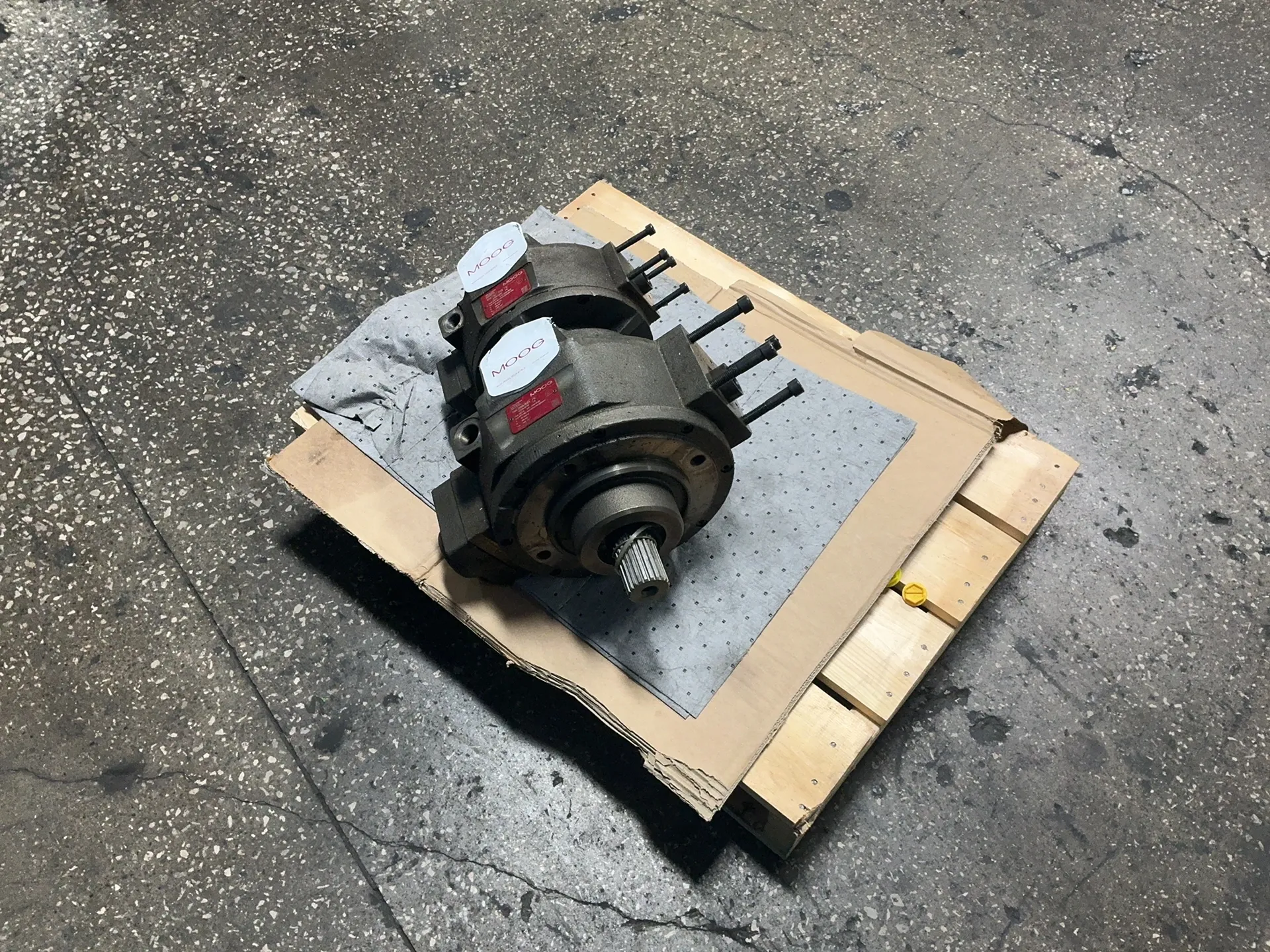 Moog #D953-0013/D955-0001, radial piston pump, 280 bar, 1800 RPM, 2014 - Image 3