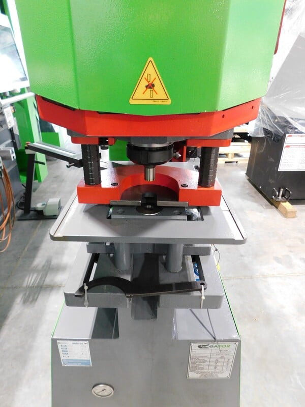 5" x 9/16" x 9/16" Gator #Tiger-HKM85, dual operator hydraulic ironworker, 95 ton, punch holder, blades, 39" - Image 4