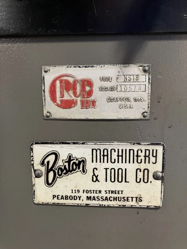 18" Grob #NS-18, Vertical Band Saw, variable speed pulley drive - Image 5
