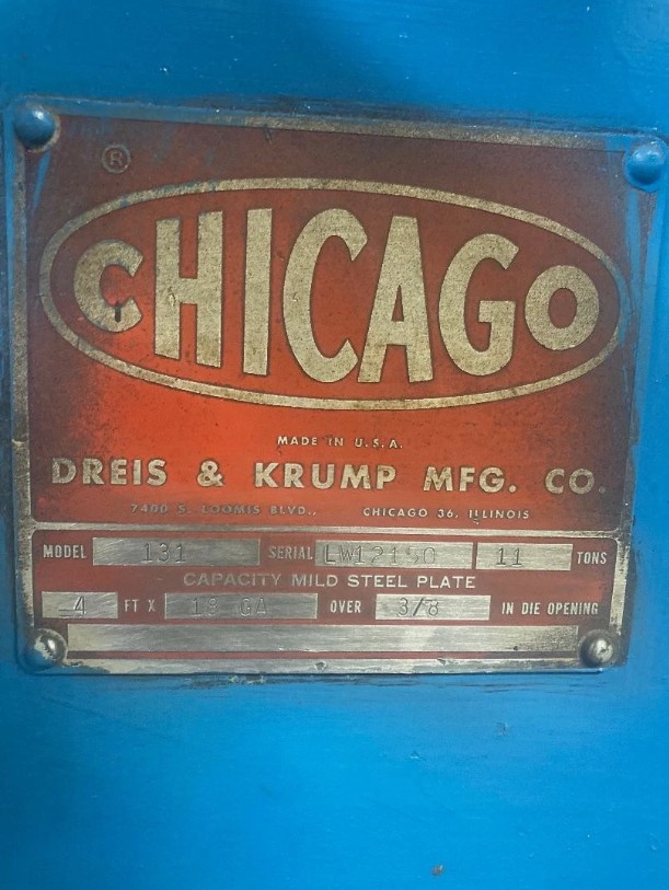 11 Ton, Chicago, Press Brake, 4' overall, 3/8" die opening, manual control - Image 2