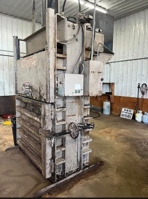 Max-Pak #MP-60HD, Downstroke Baler, 20 HP - Image 1