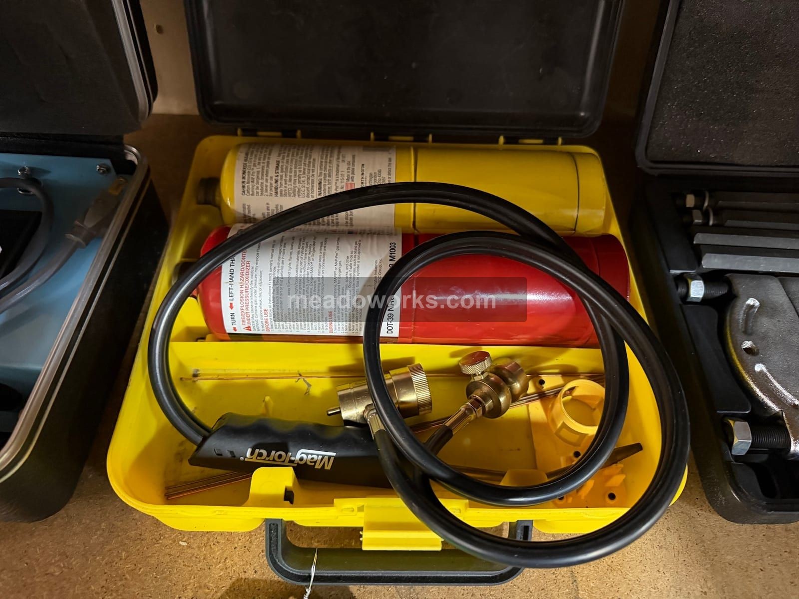 Mag-Torch, Brazing Torch Kit in Case, regulator, hose, rods, (2 available) cylinders - Image 2