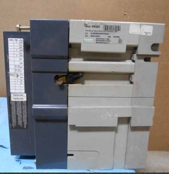 2500 Amps, Square D, NW25H, MasterPact NW circuit breaker, WL3GGR64A3SXXXXXXA, 3-pole, 600 Volts, 50/60 Hz. - Image 2