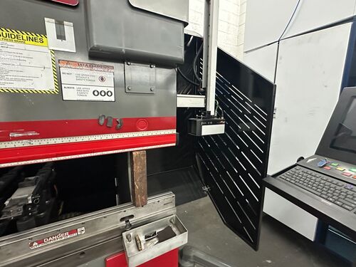 60 Ton, Cincinnati #Autoform-60AF-Plus-4, CNC press brake, 6' overall, 48" between housing, 11" stroke, 20" - Image 6