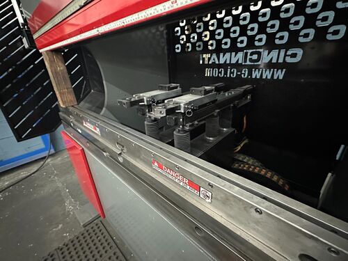 60 Ton, Cincinnati #Autoform-60AF-Plus-4, CNC press brake, 6' overall, 48" between housing, 11" stroke, 20" - Image 9