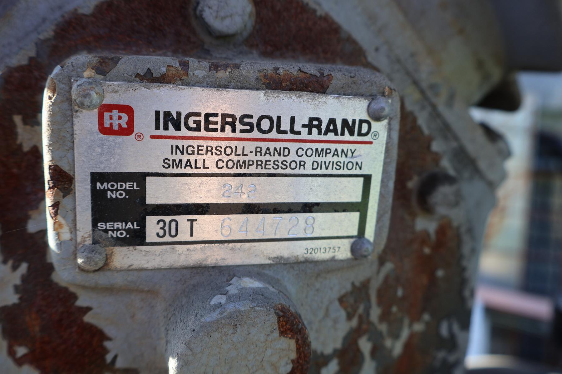 17.3 cfm, 175 psi, Ingersoll-Rand #242-5D-T30, reciprocating air compressor, 5 HP, 80 gallon, 230/460 V., 3 - Image 6