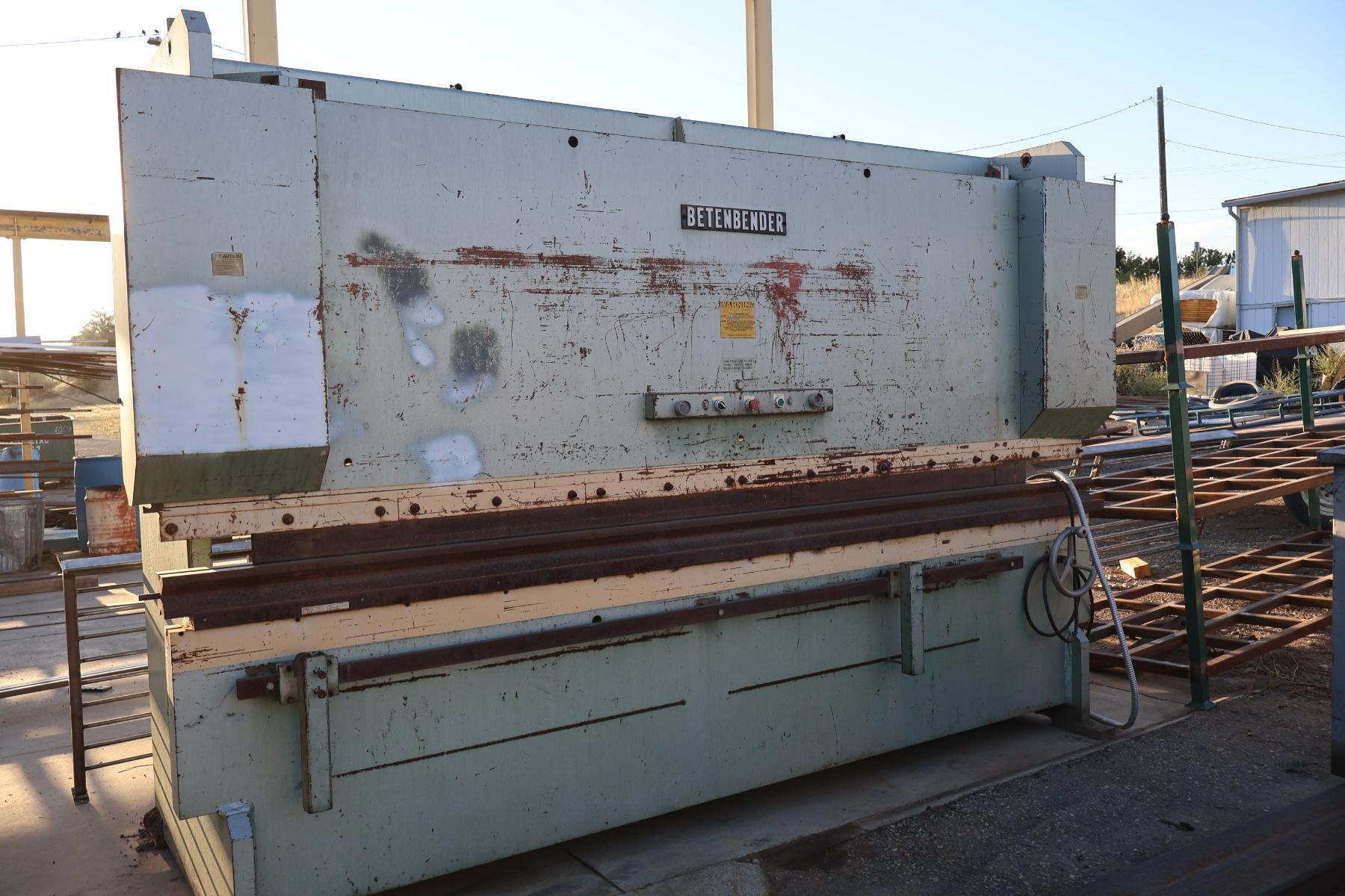 90 Ton, Betenbender #12-90, hydraulic press brake, 12' overall, 132" between housing, 6" stroke, 8" throat - Image 2