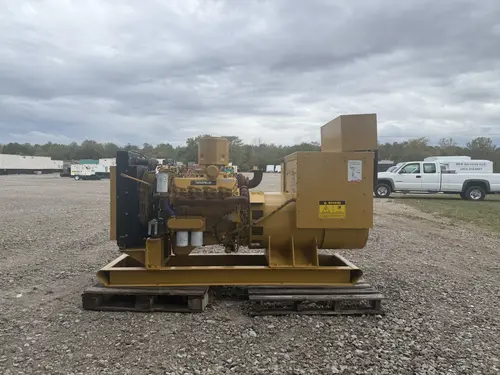 160 KW Caterpillar #3208, diesel generator set, 480 Volts, 3-phase, 241 HP @ 1800 RPM, 544 hours, open skid - Image 7
