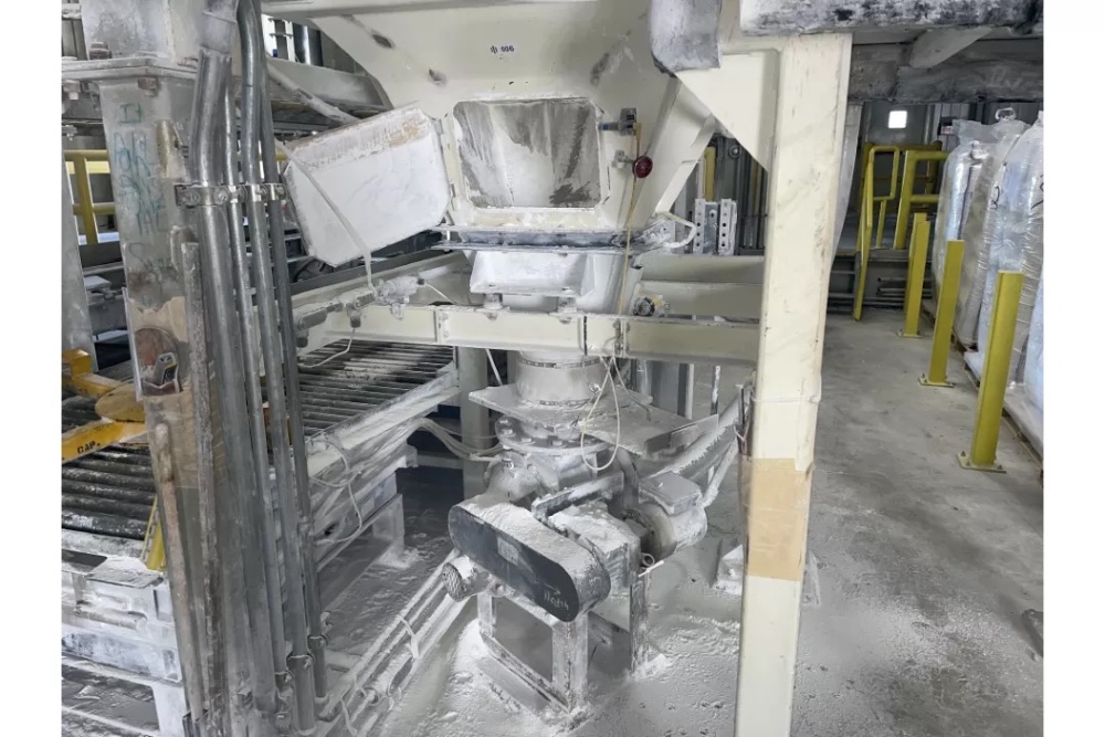 Bulk Bag Supersack Unloader, Best #BBU-4000-BE-IH, bulk equip, 2 ton Harrington electric hoist, pendant - Image 6