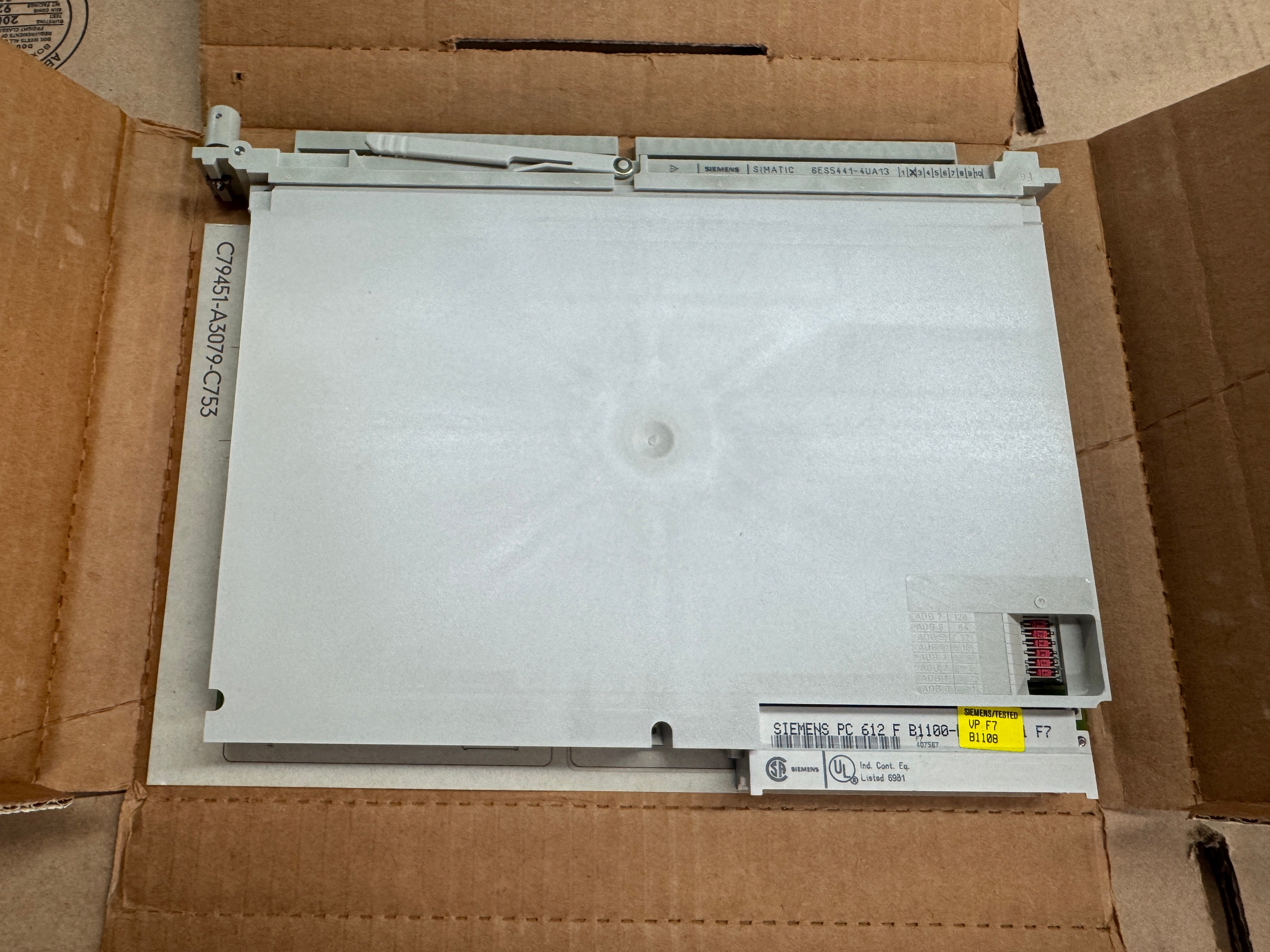 Siemens #6ES5441-4UA13, SIMATIC S5 Digital Output Module, Version 02, 24 Volts DC, UL/CSA, Appears Unused - Image 1