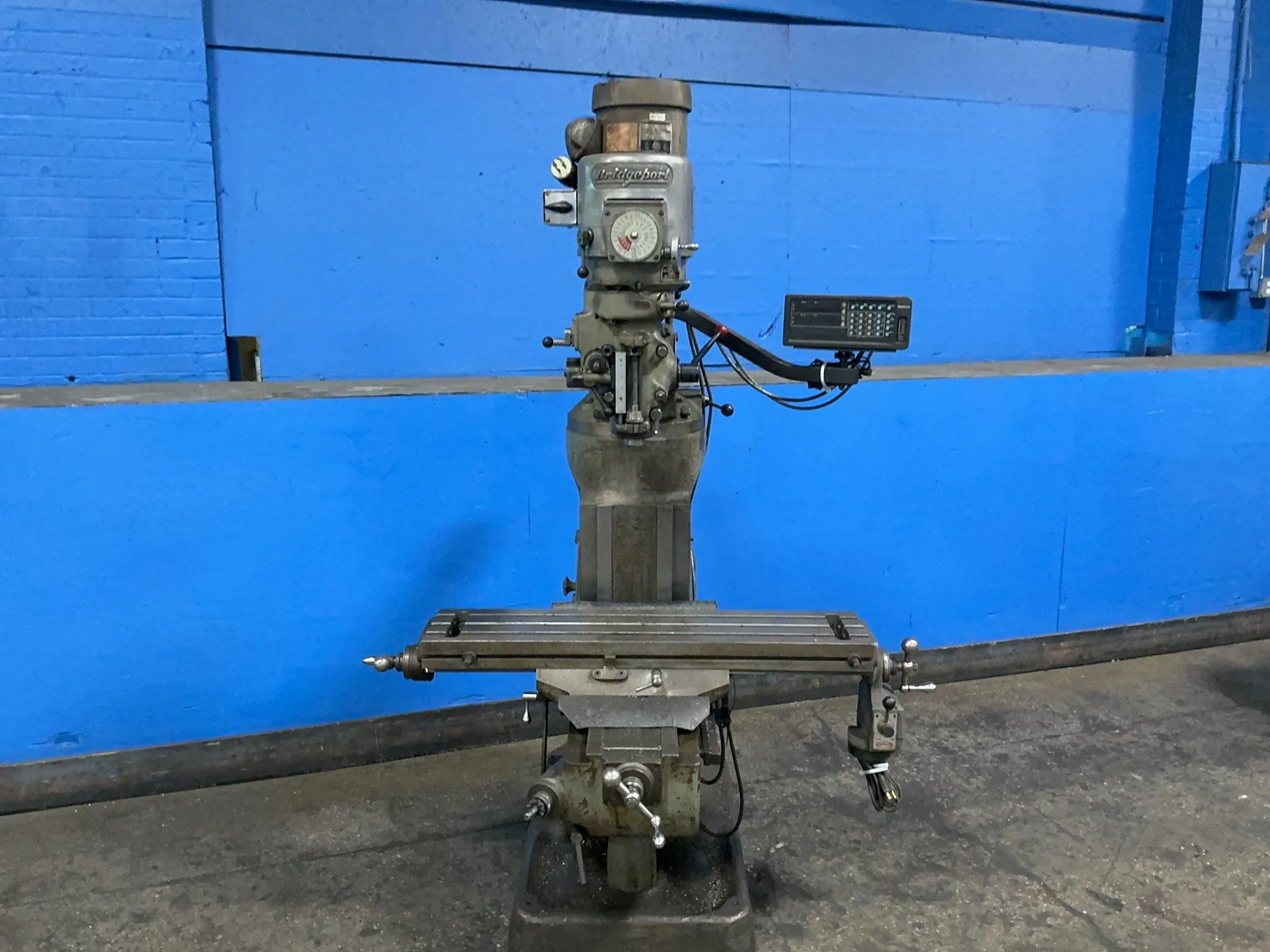 Bridgeport #134171, vertical mill, 9" x 42" table, 1 -1/2 HP, 1730 RPM, Magnescale digital read out, 230/460 - Image 1
